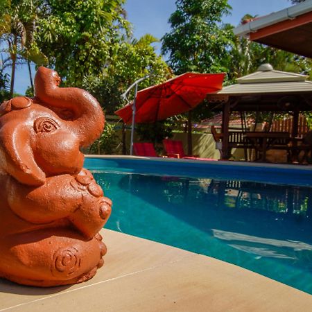 Tina'S Living Paradise - Guesthouses With Private Pool Бан Пе Екстериор снимка