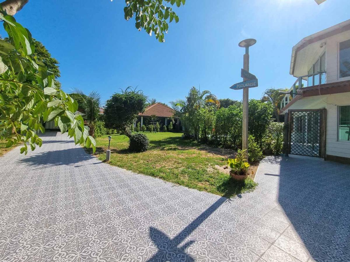 Tina'S Living Paradise - Guesthouses With Private Pool Бан Пе Екстериор снимка