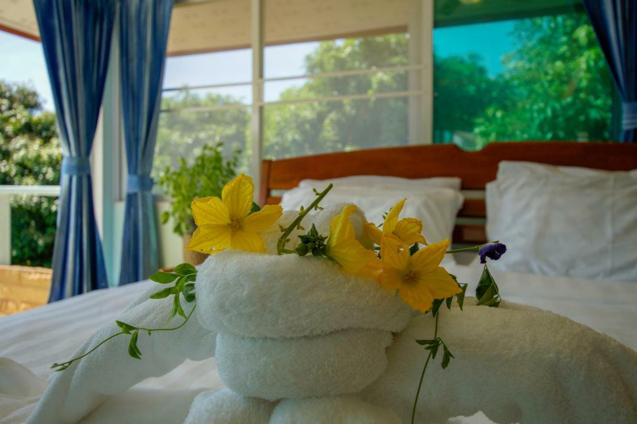 Tina'S Living Paradise - Guesthouses With Private Pool Бан Пе Екстериор снимка